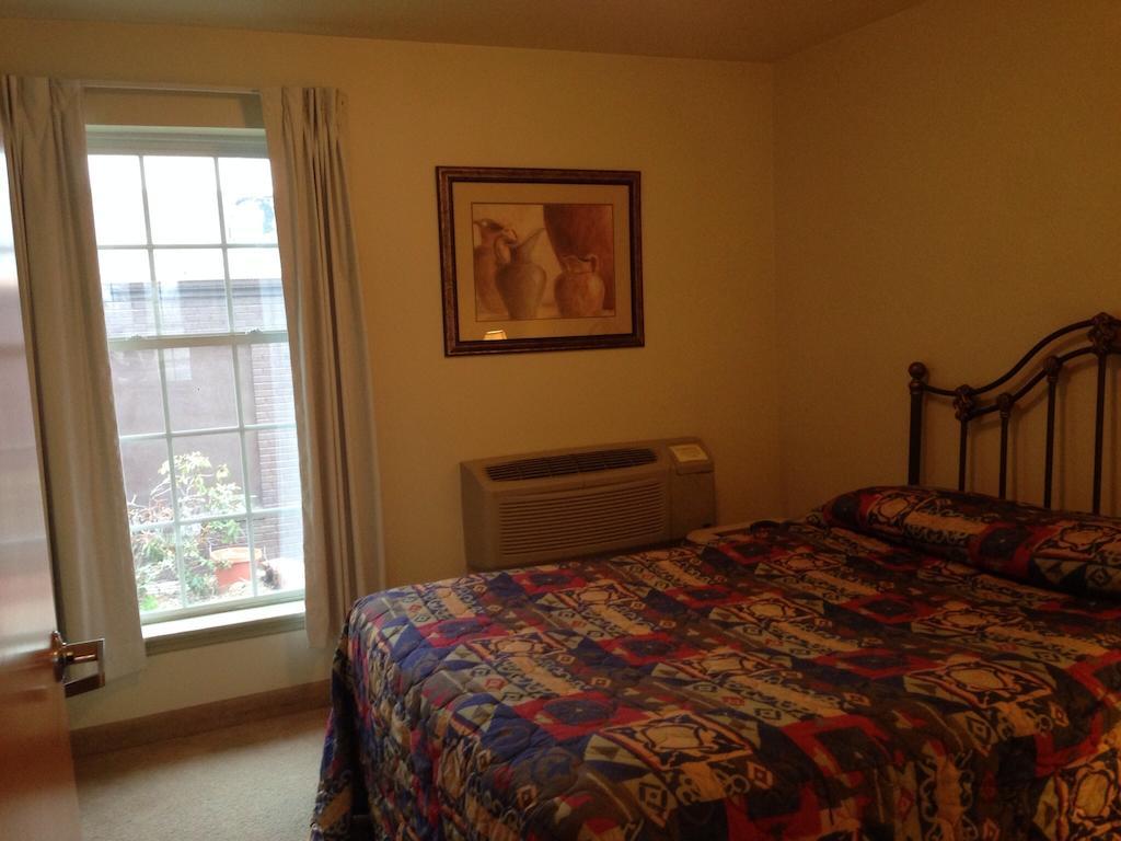 All Suites Inn Budget Host Lewisburg Room photo